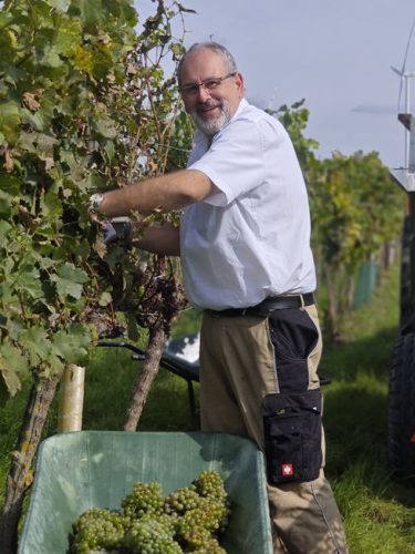 e7bb922c-4c02-4652-8a5d-3e932f8f6484