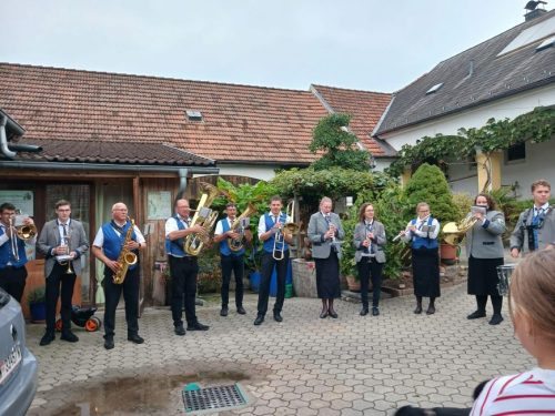 7f1fa8cd-776b-45dc-b97c-36b884e2d88c