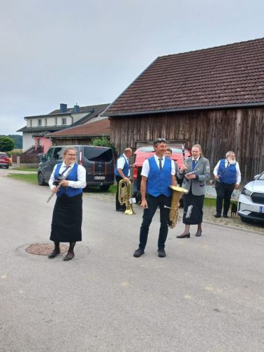 e39ea69f-2be1-479f-9b7c-fd5d1aff9159